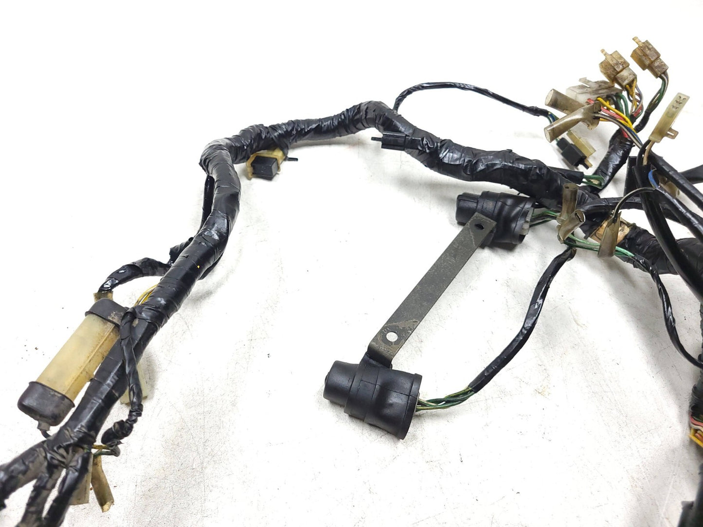 1984  Honda Gl1200 Goldwing Main Wire Harness 32100-mg9-670 OEM