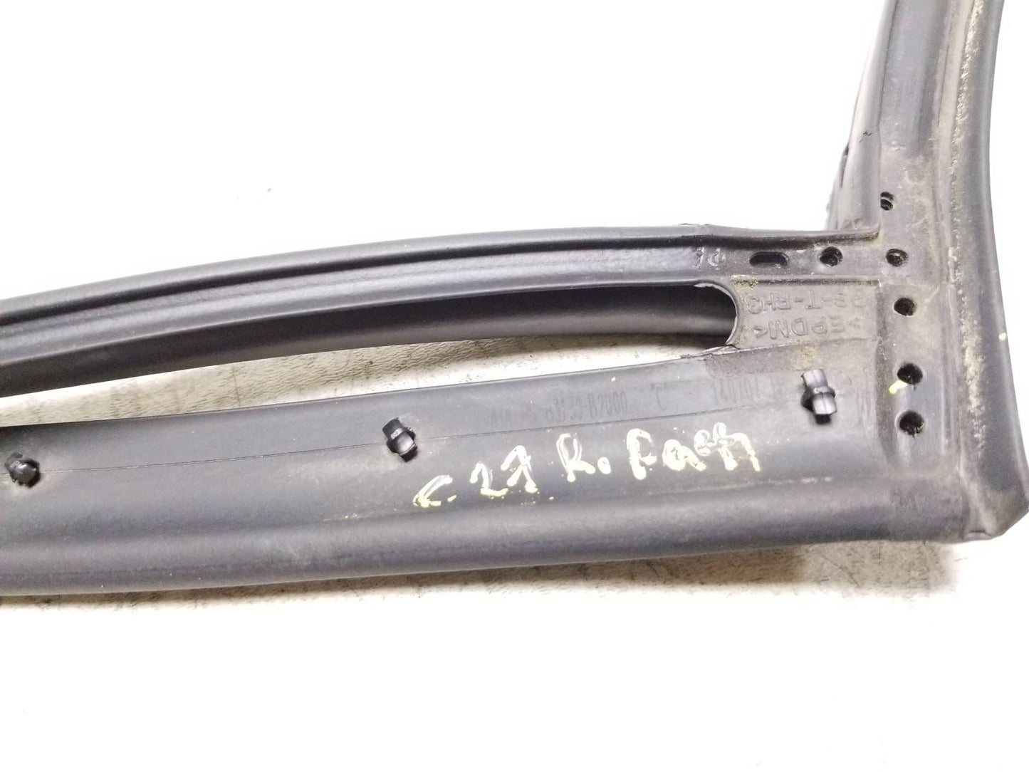 2015 Kia Soul Door Weatherstrip Rear Passenger Side Right OEM ☑️