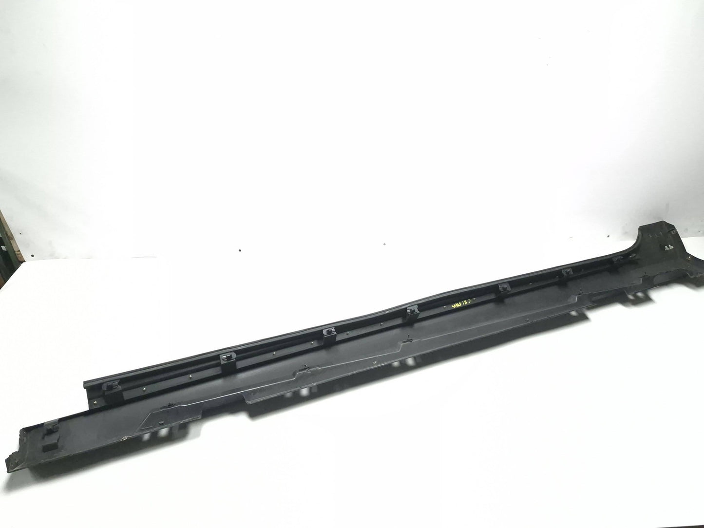 2013 Volvo S60 Right Side Skirt Rocker Panel Molding OEM 31333005