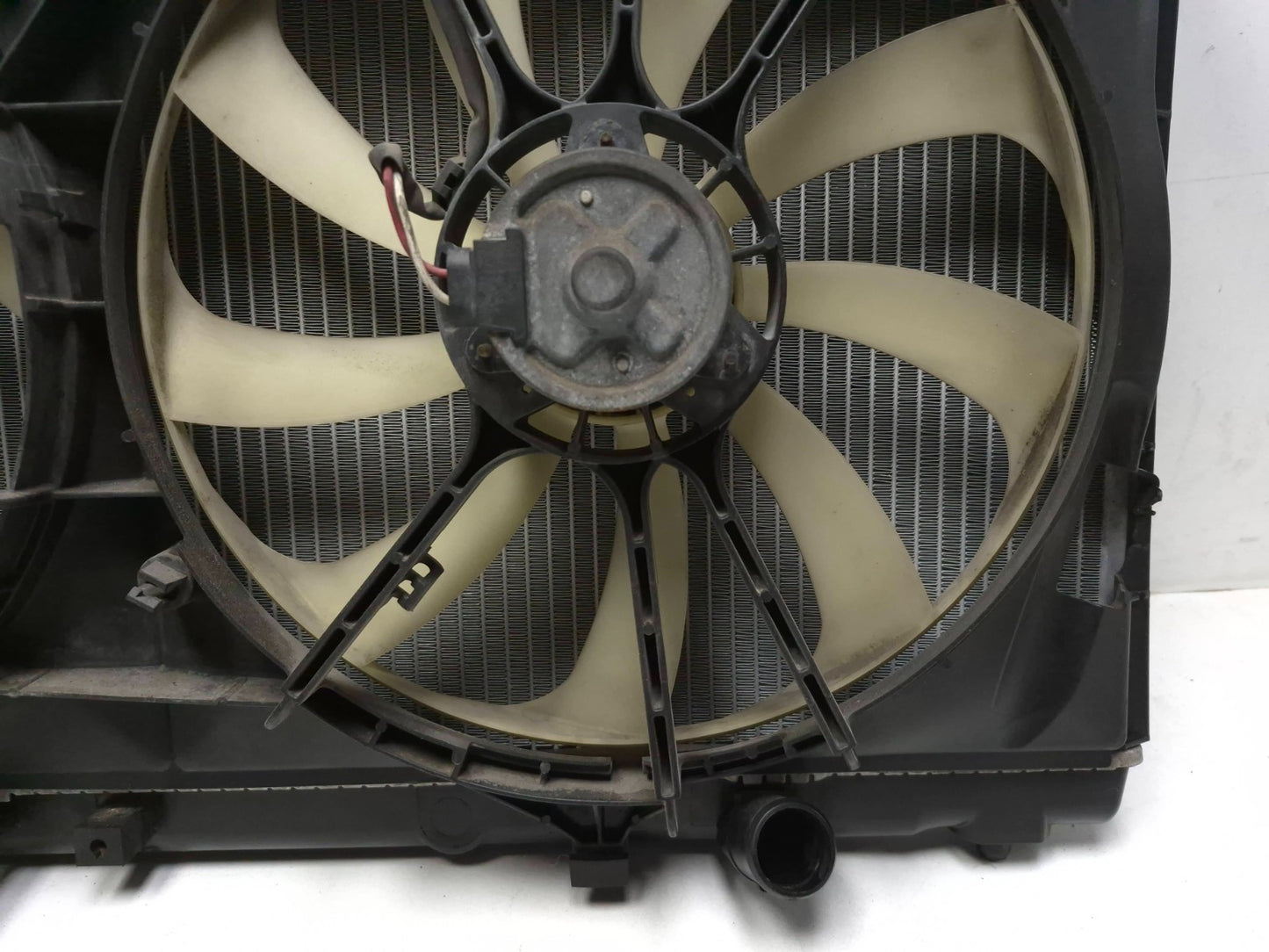 2012 Toyota Camry Front Engine Radiator Dual Fan Motor W/ Reservoir OEM