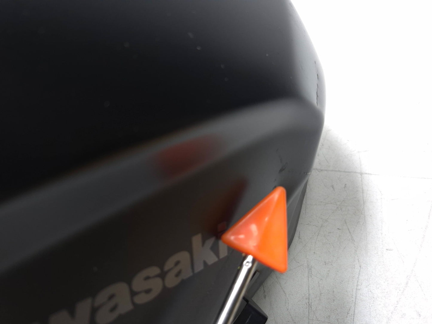 2019 Kawasaki Z400 Er400d Fuel Tank *dented* OEM