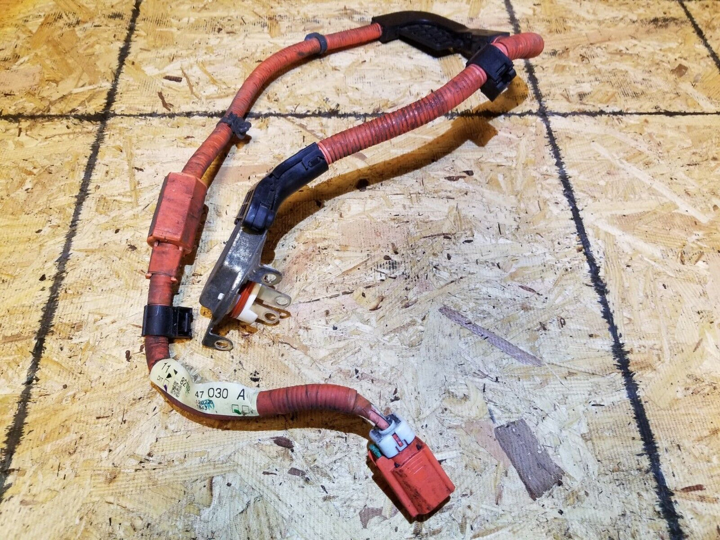 11 12 13 14 15 Lexus CT200h Engine Wire Harness 82122-47030 OEM