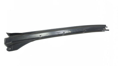 2013 Cadillac Escalade Esv Platinum Front Windshield Outer Molding Pair OEM