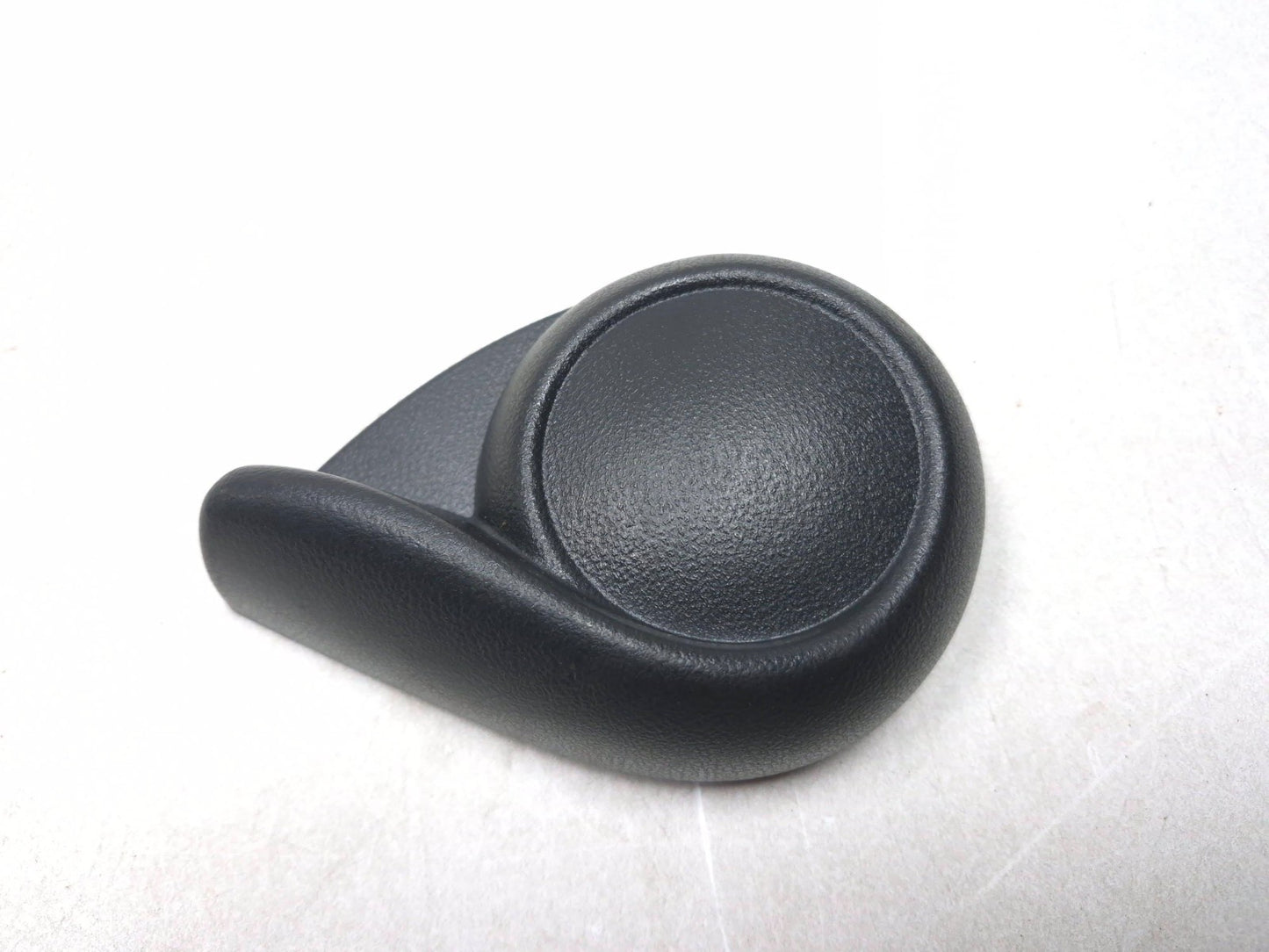 2013 Nissan Versa Front Passenger Seat Side Trim Cover W/ Knob OEM 95k