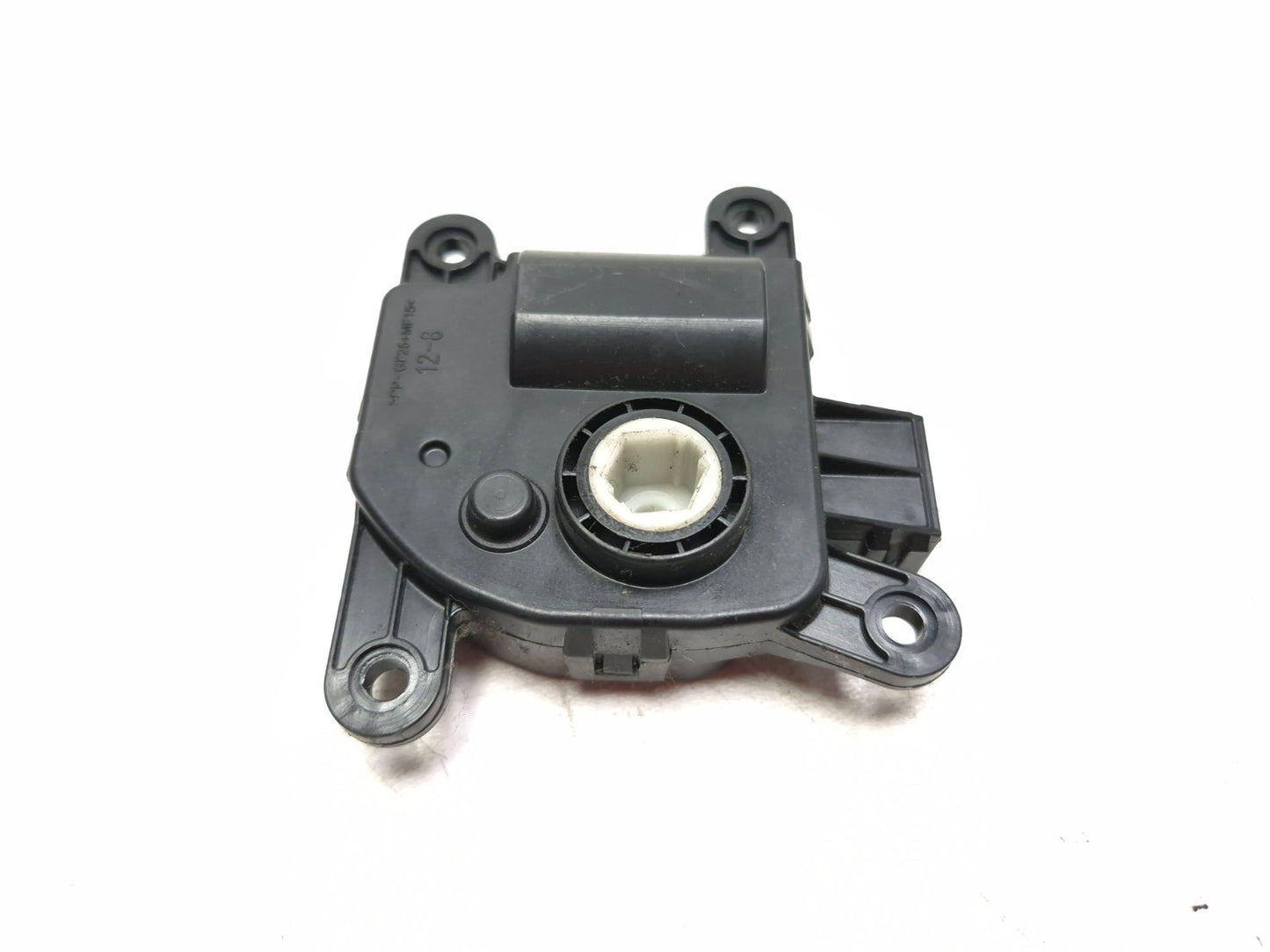 2014 Hyundai Accent HVAC Vent Actuator Flap Motor OEM