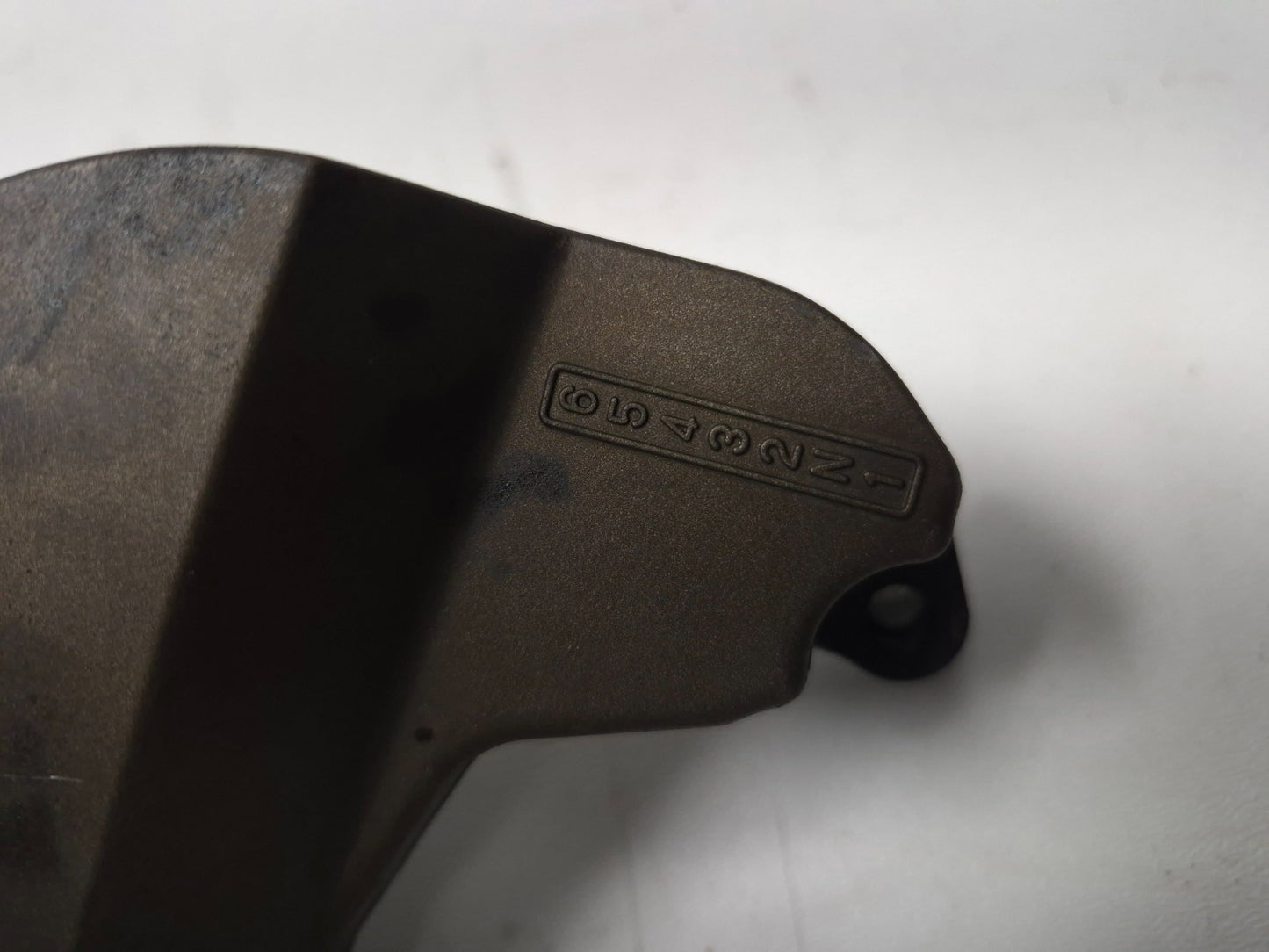 2005 Kawasaki Ninja Zx10r Front Sprocket Cover Guard OEM