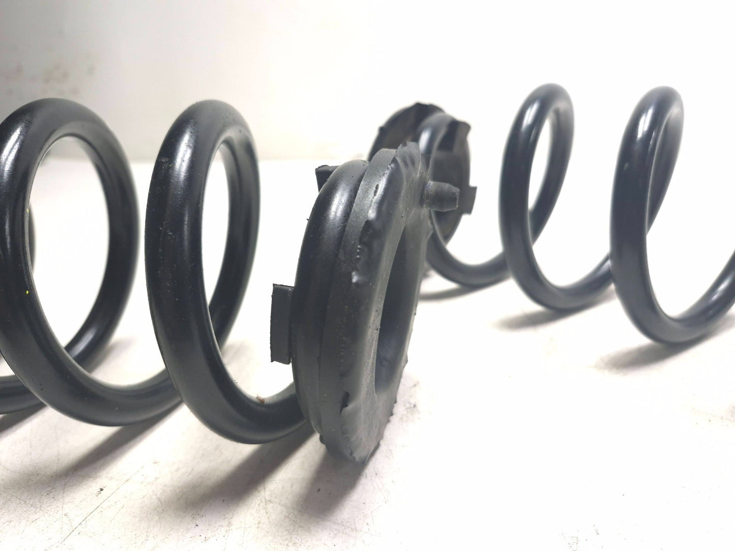 2024 Alfa Romeo Stelvio Rear Coil Spring Left & Right OEM