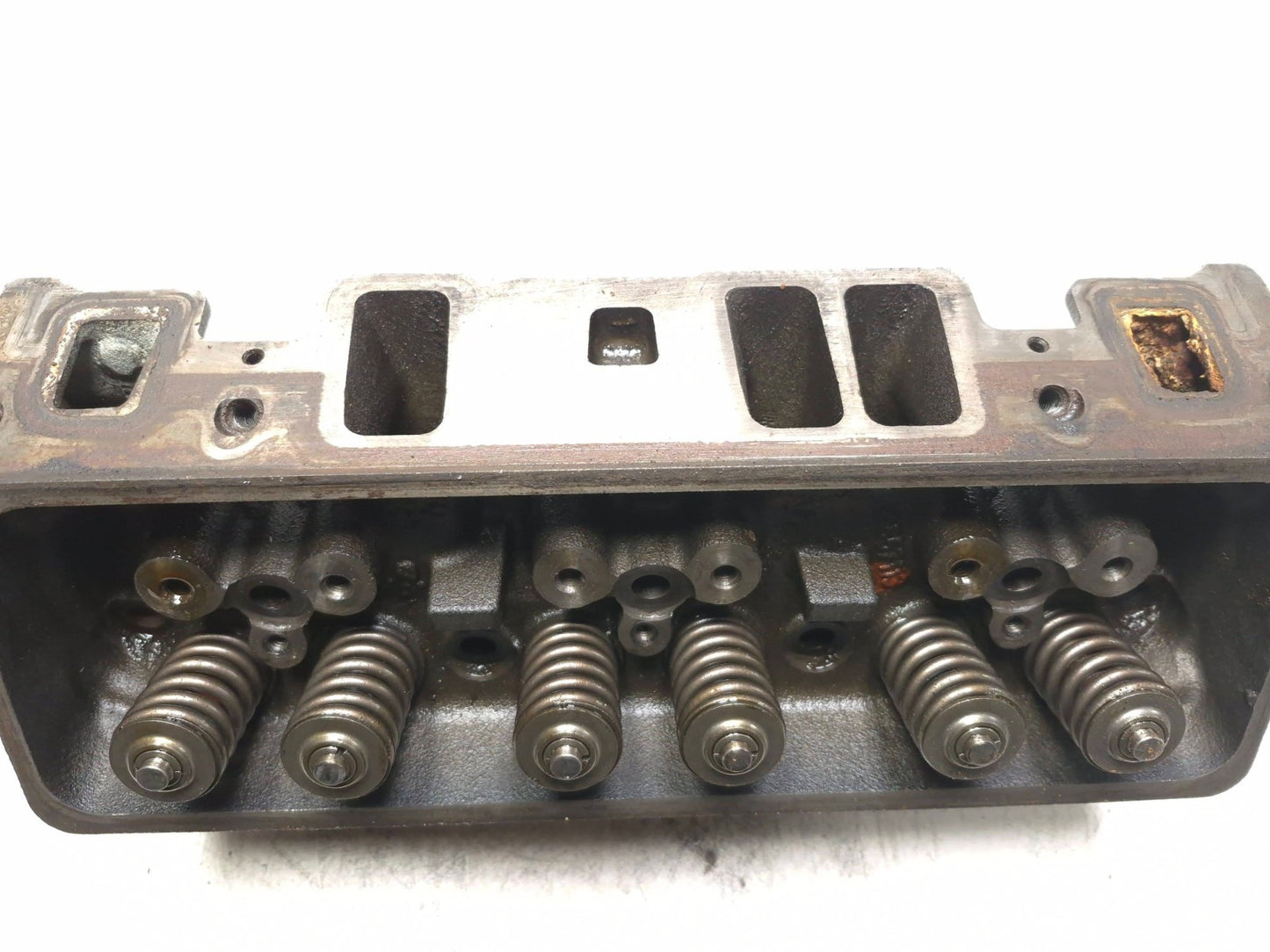Yale Forklift V6 4.3l Engine Cylinder Head Left & Right Pair OEM