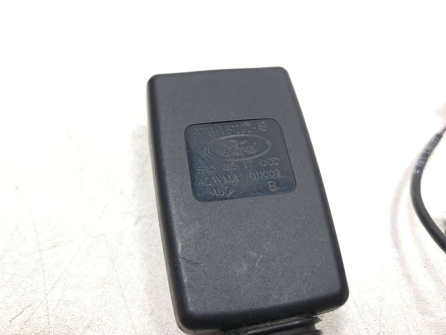 2010 Ford Transit Connect Front Passenger Seat Belt Buckle OEM