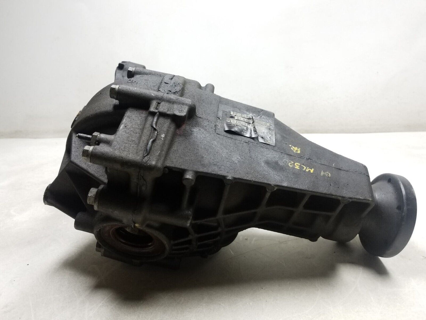 1998 - 2005 Mercedes Ml320 Front Differential Carrier OEM
