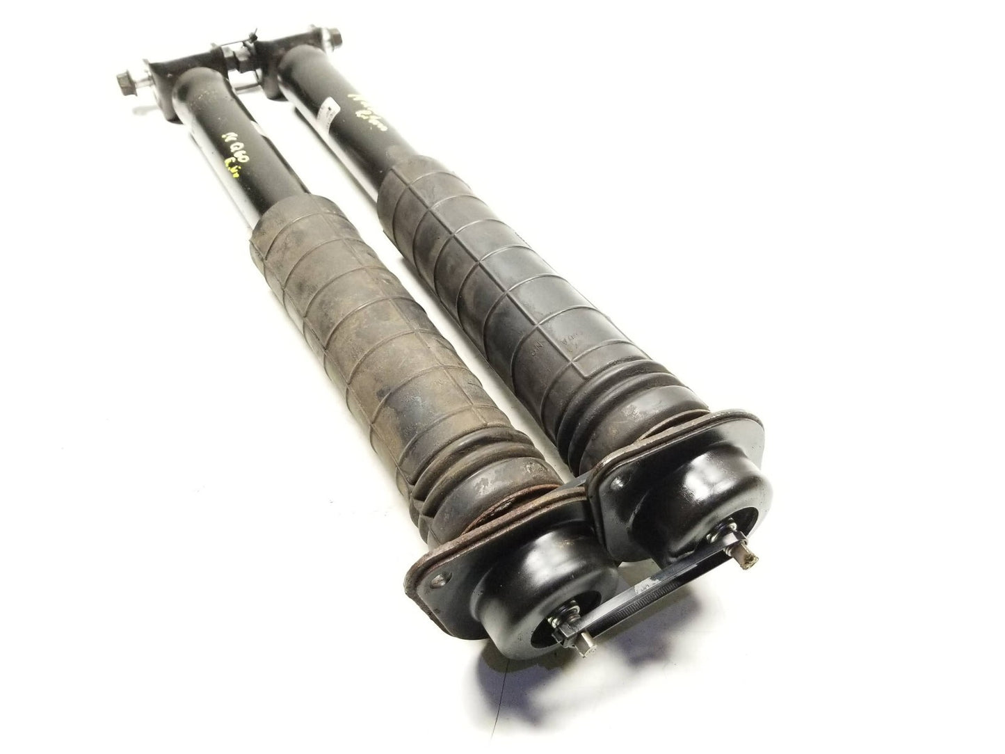 2014 Infiniti Q60 Rear Shock Strut Absorber Left & Righ 2pcs 3.7l AWD OEM