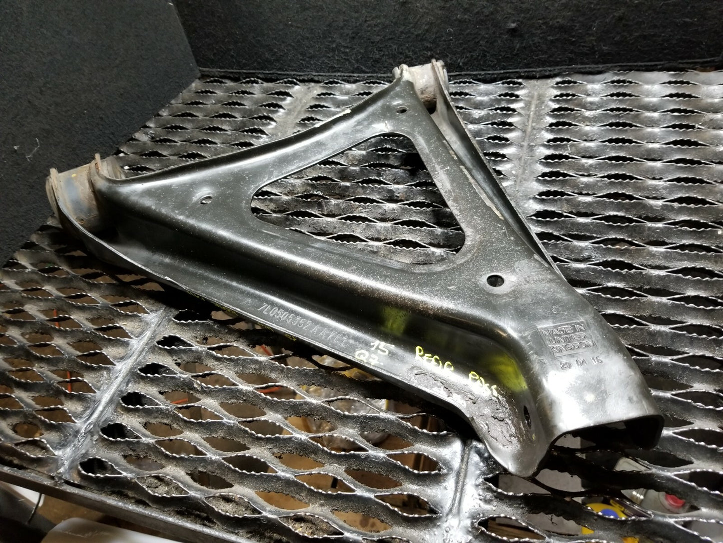 2015 Audi Q7 Rear Lower Control Arm  Right Passenger Side OEM
