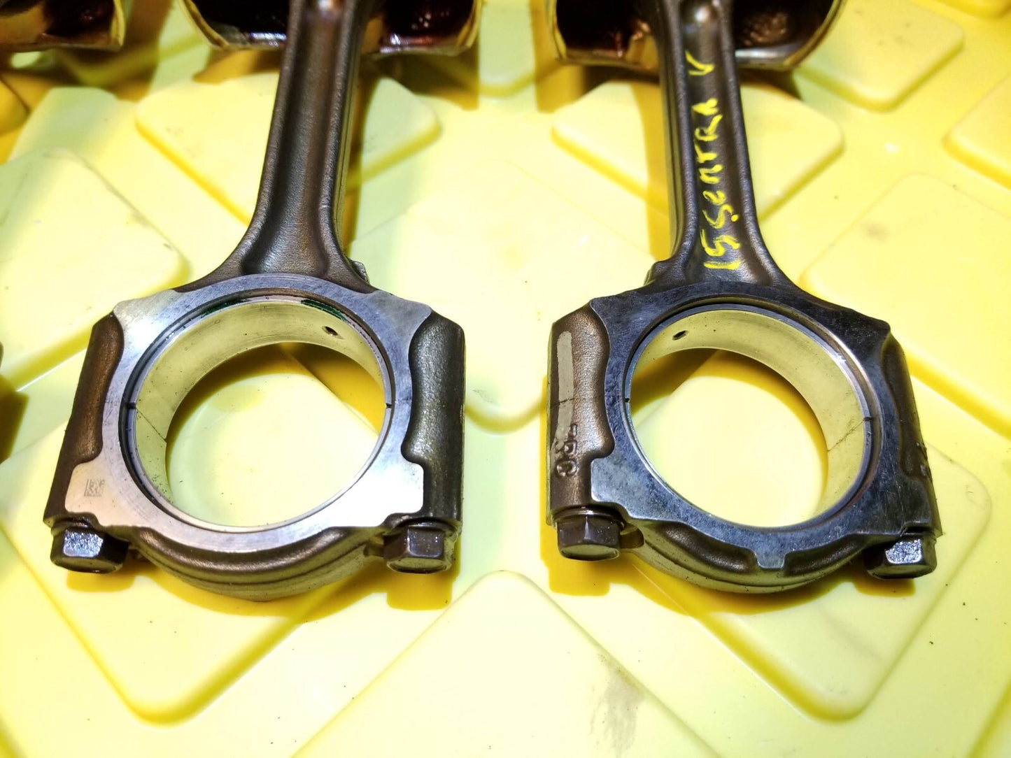2015 Nissan Sentra Piston W/ Connecting Rod 4pcs 1.8l OEM