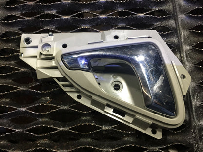 08 09 10 Honda Odyssey Interior Door Handle Front Right Passenger Side OEM D43