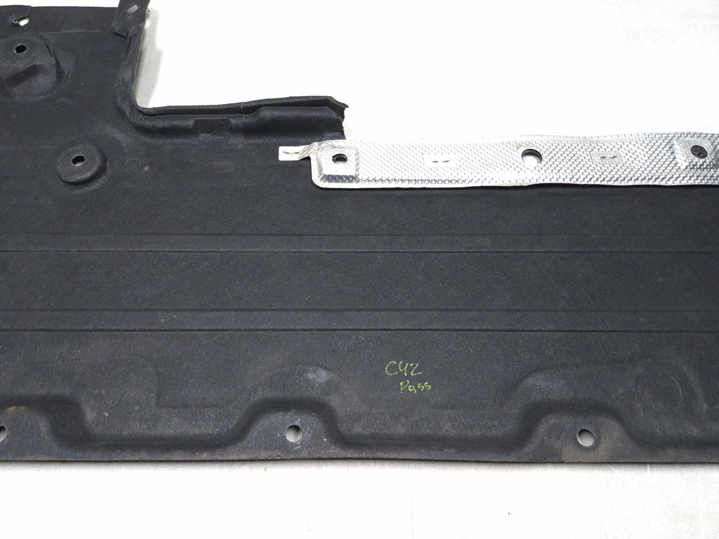 2018 Alfa Romeo Stelvio Underbody Splash Guard Right Passenger Side OEM ✅