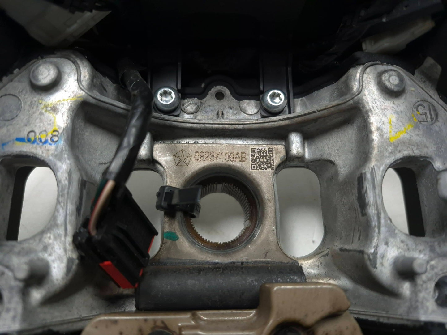 2015 Chrysler 300s Steering Wheel 58e131x9ab OEM