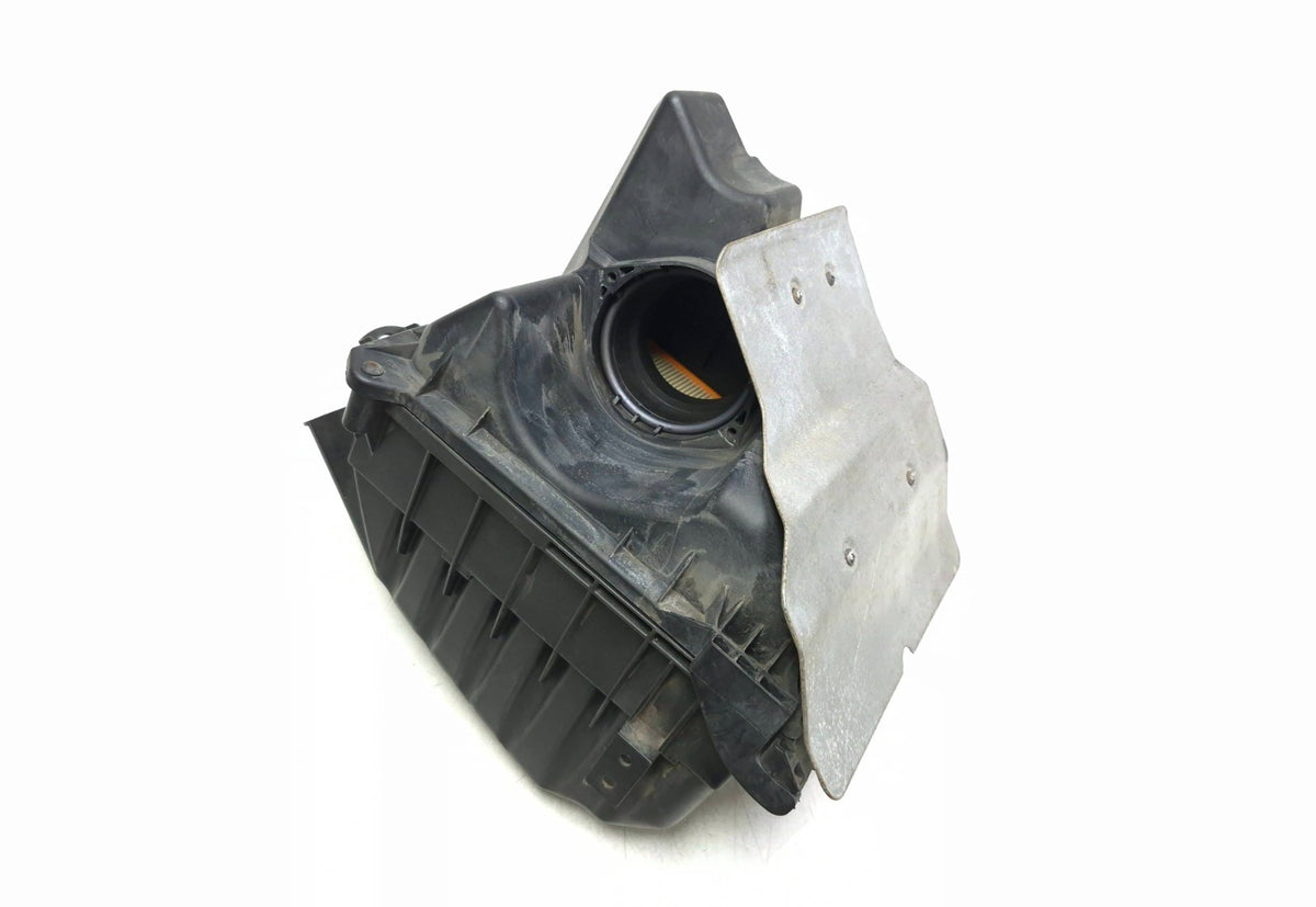 2007 Audi A4 B7 2.0t Air Box Cleaner Filter Housing OEM