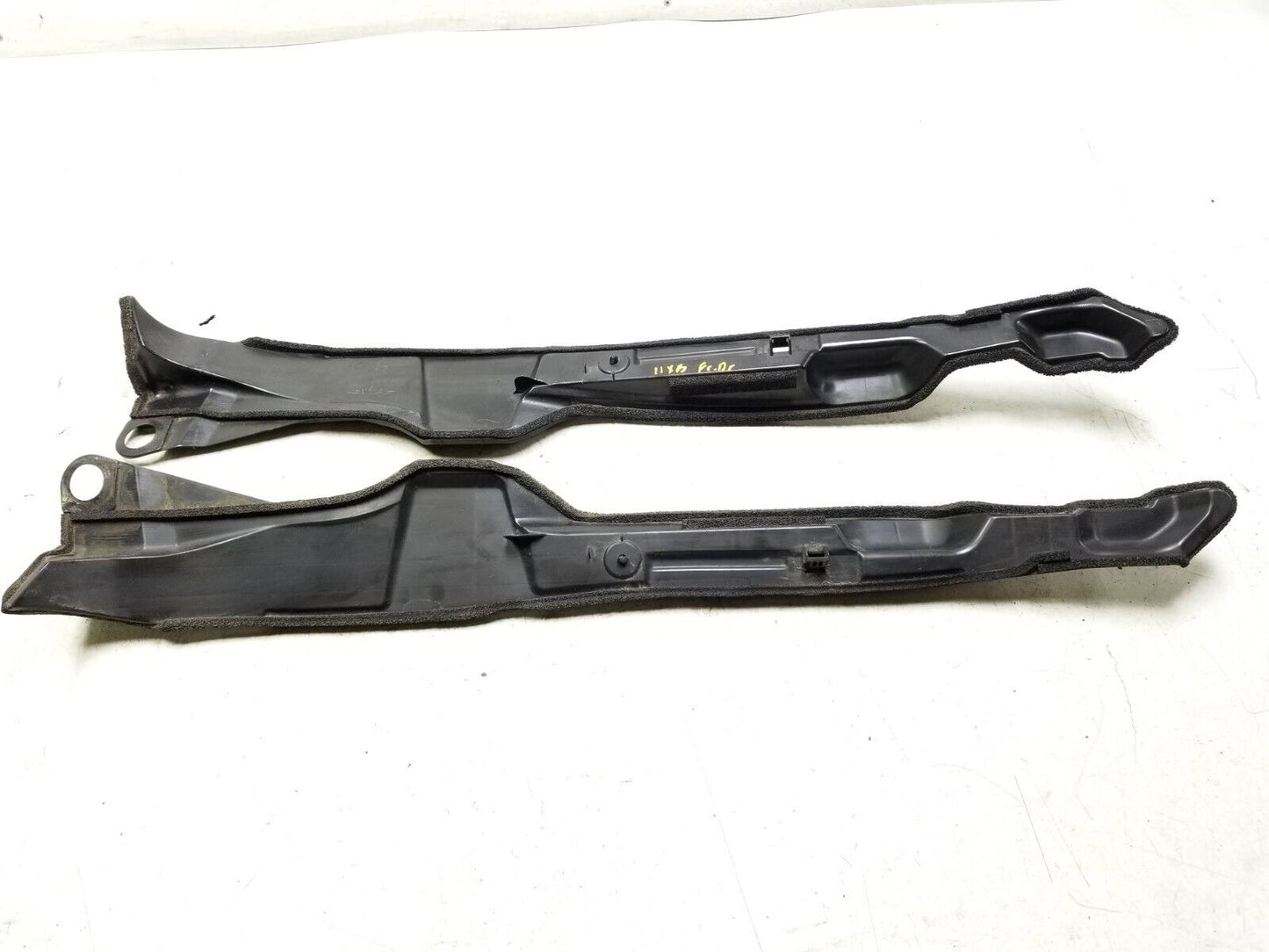 08 - 15 Scion Xb Front Fender Protector Left & Right Pair OEM