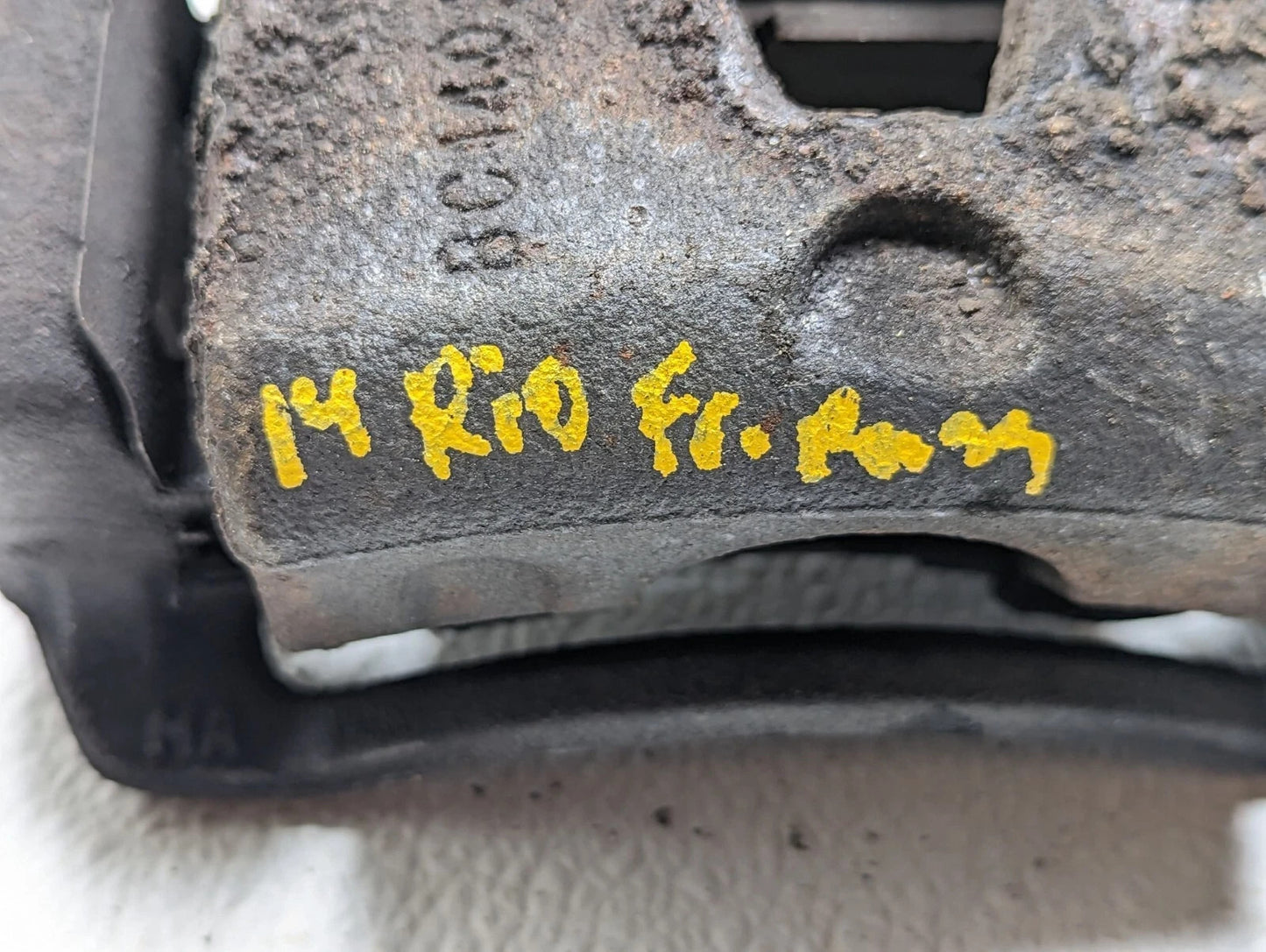 2014 Kia Rio Front Brake Caliper Left & Right OEM