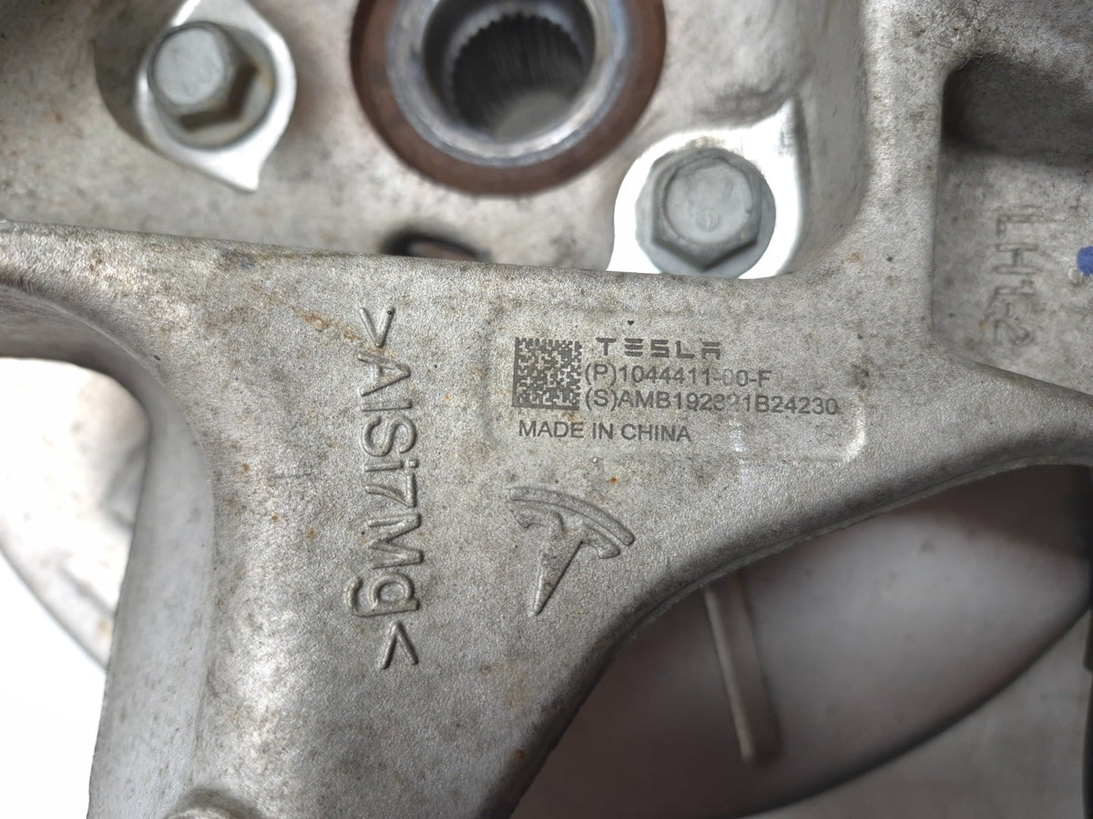 2020 Tesla Model 3 AWD Rear Spindle Knuckle W/ Hub Left Driver Side OEM
