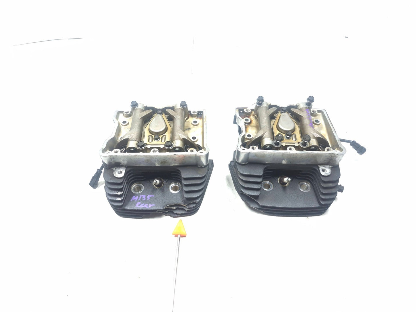 2016 Harley Davidson Dyna Street Bob Fxdb Cylinder Head Front & Rear 103 OEM