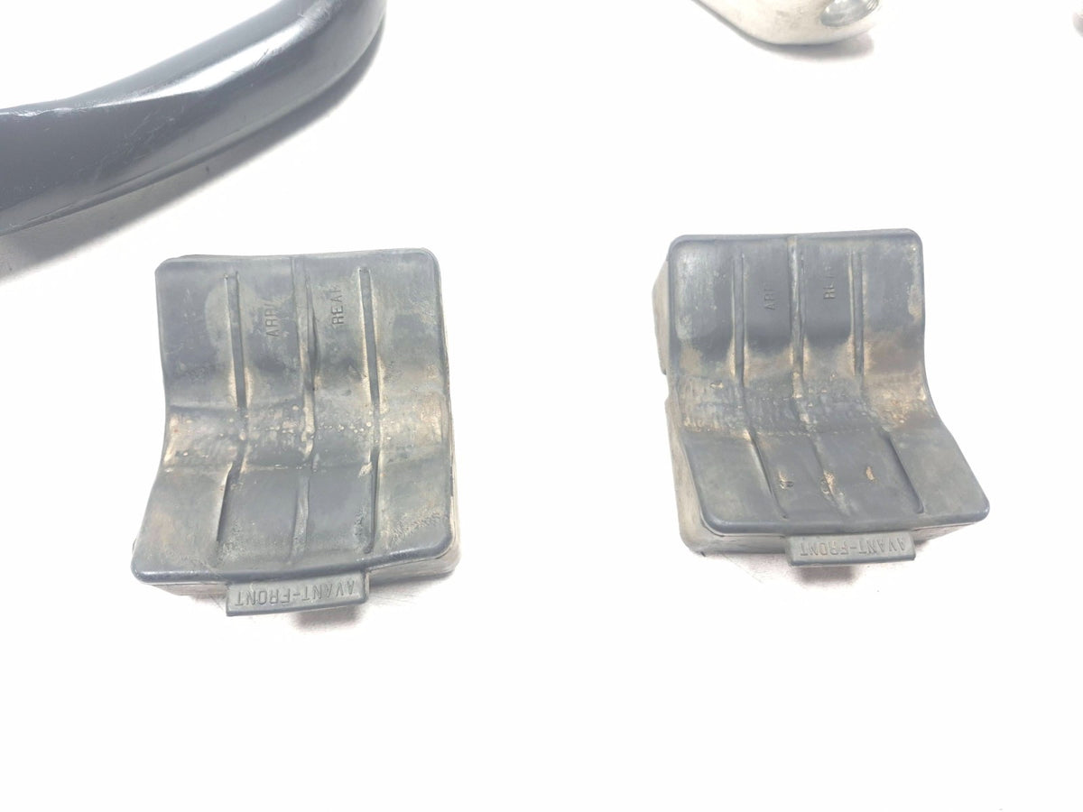 2008-2013 Ski-doo Mxz Summit Renegade Ski Leg Spindle & Loop Handle Left & Right