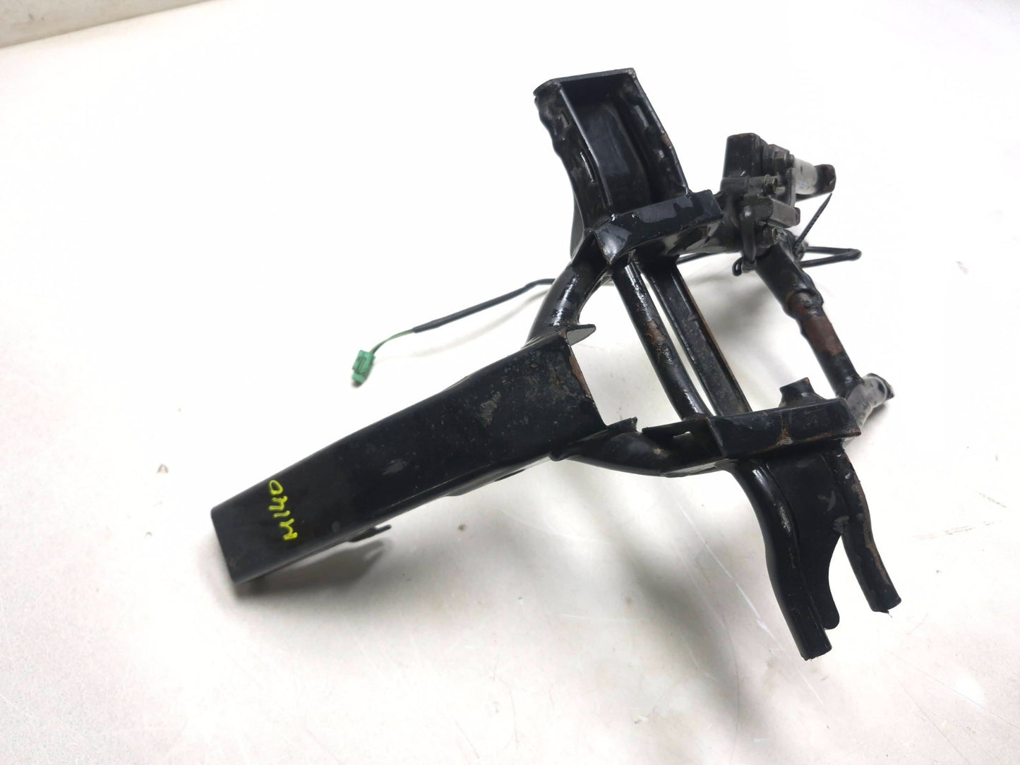 2006 Suzuki Gz250 Lower Frame Rail & Kick Stand OEM