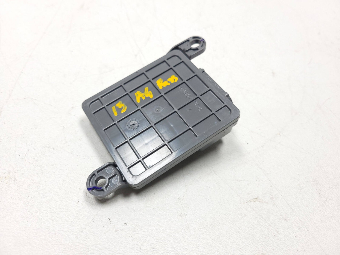 2011 - 2015 Audi A4 Seat Occupant Detection Module OEM
