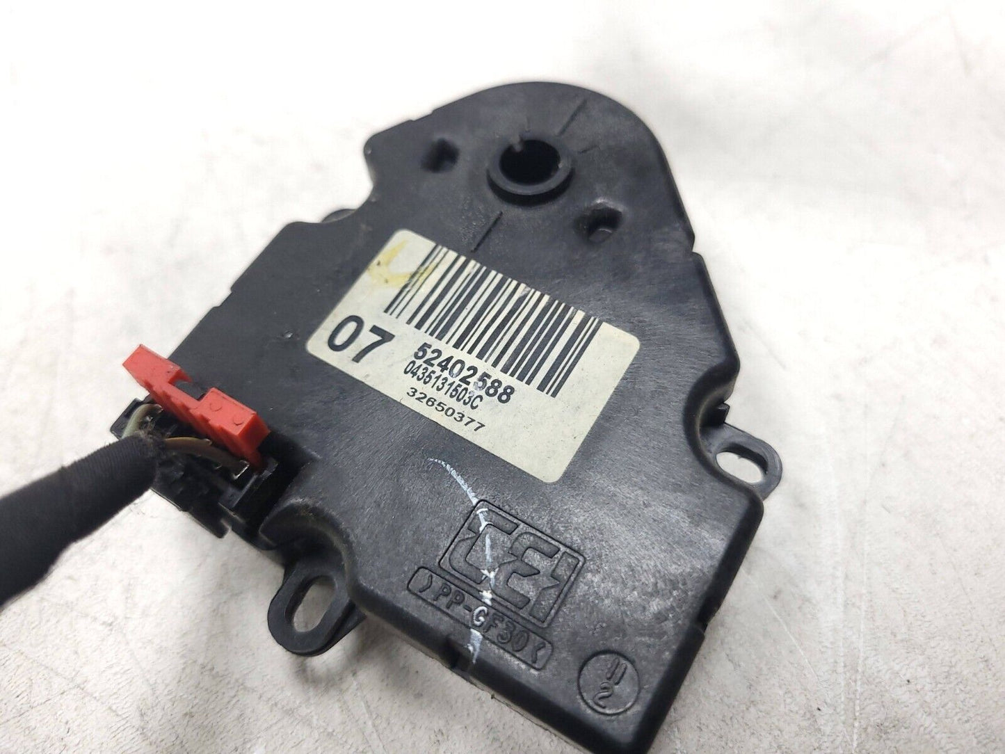 10-14 Chevrolet Suburban Tahoe HVAC Heater Flap Actuator Motor W/ Harness OEM