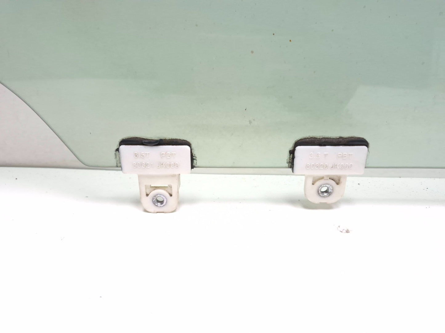 2009 Infiniti G37 Door Window Glass Rear Passenger Side Right OEM