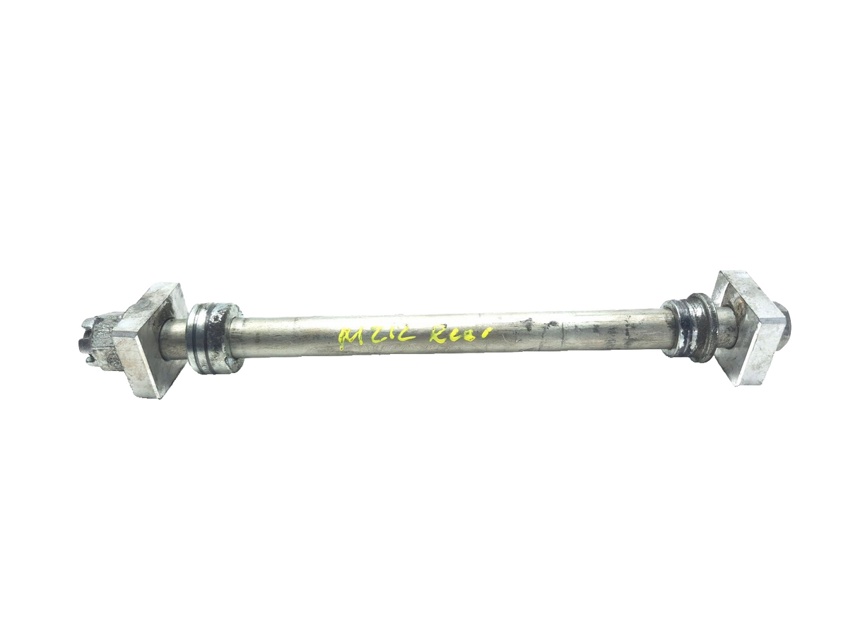 2020 Kawasaki Vulcan S En650c Front Rear Wheel Axle Shaft Bolt OEM