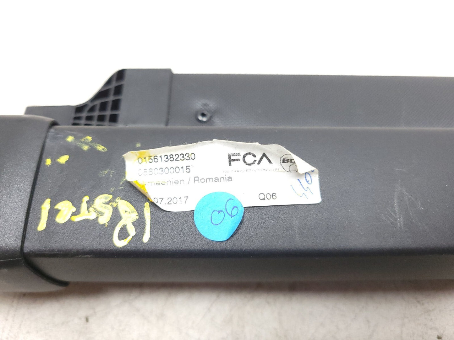 2018 Alfa Romeo Stelvio Rear Retractable Trunk Cargo Cover OEM