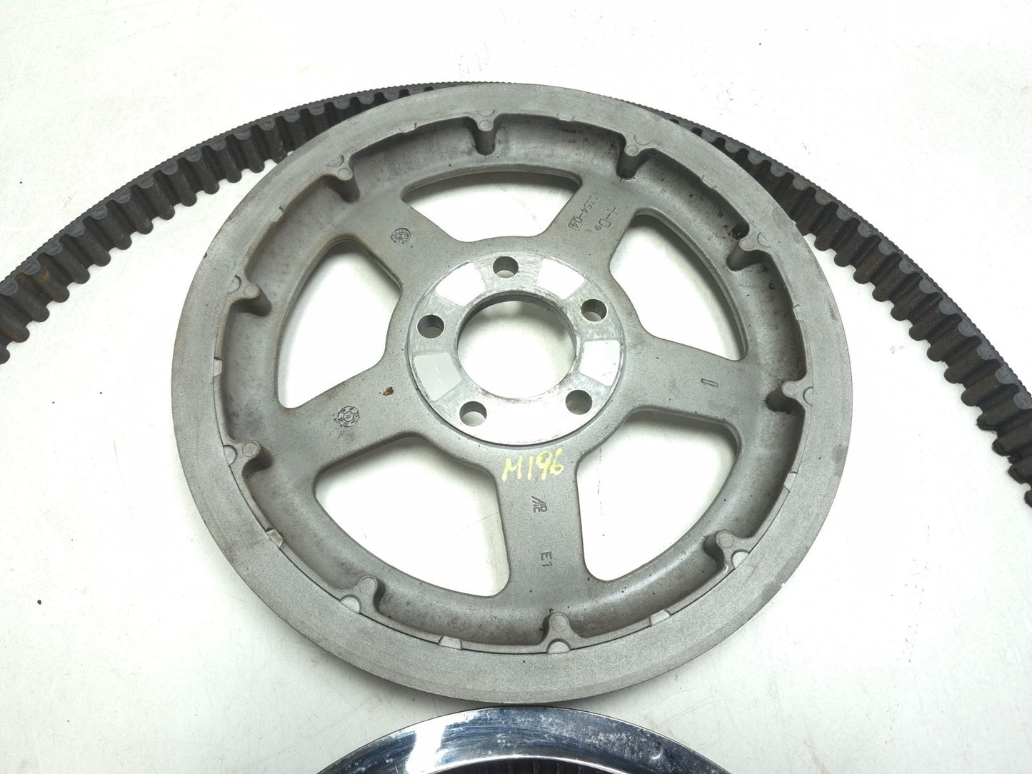 2004 Harley-davidson Sportster Xl883 Rear Wheel Pulley & Drive Belt Set OEM
