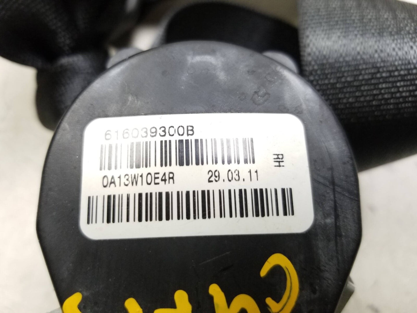 2010 - 2016 Cadillac SRX Rear Seat Belt Retractor Right & Center OEM