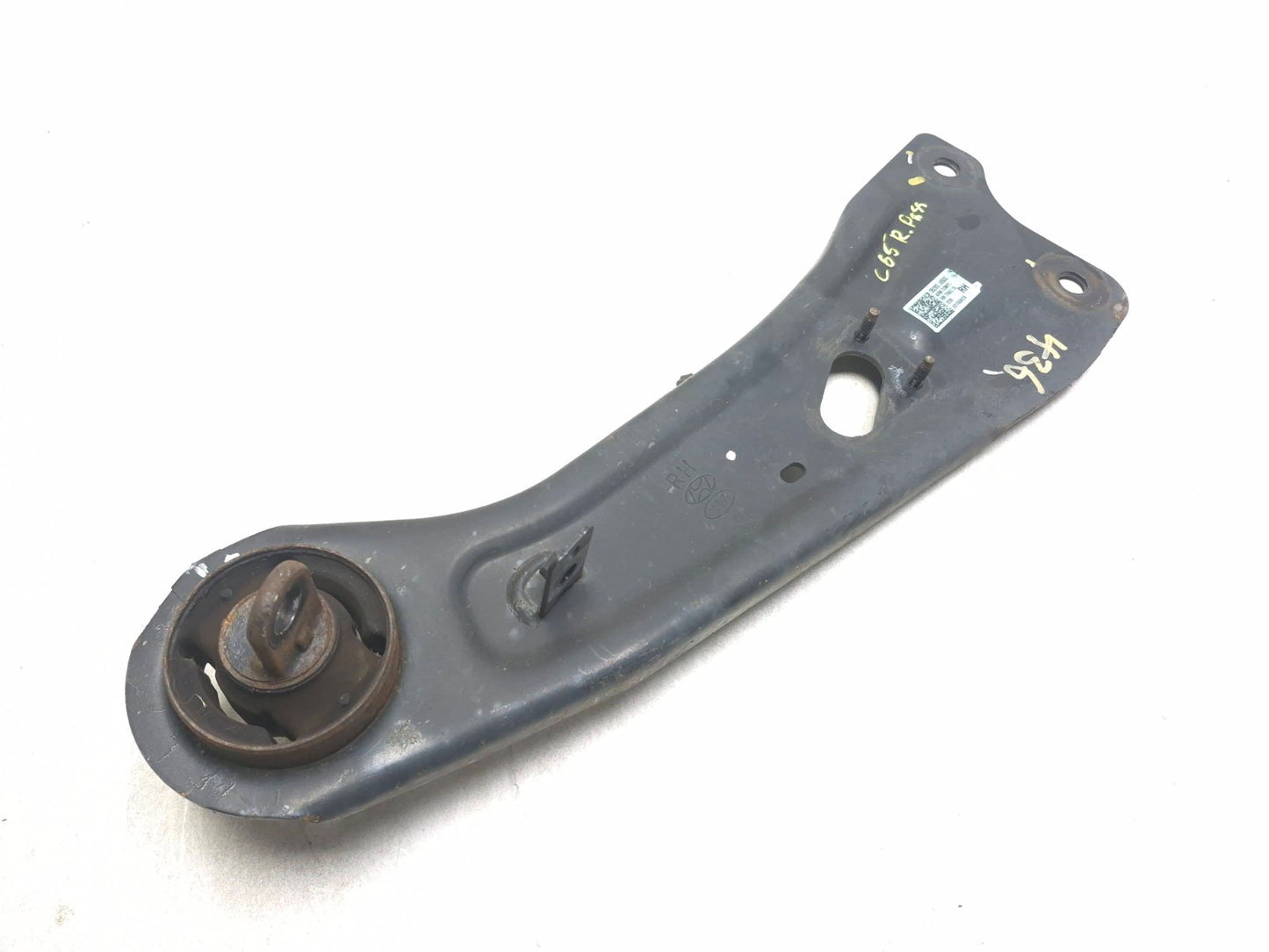 2019 Hyundai Kona Rear Control Arm Right Passenger Side 3 Pcs OEM