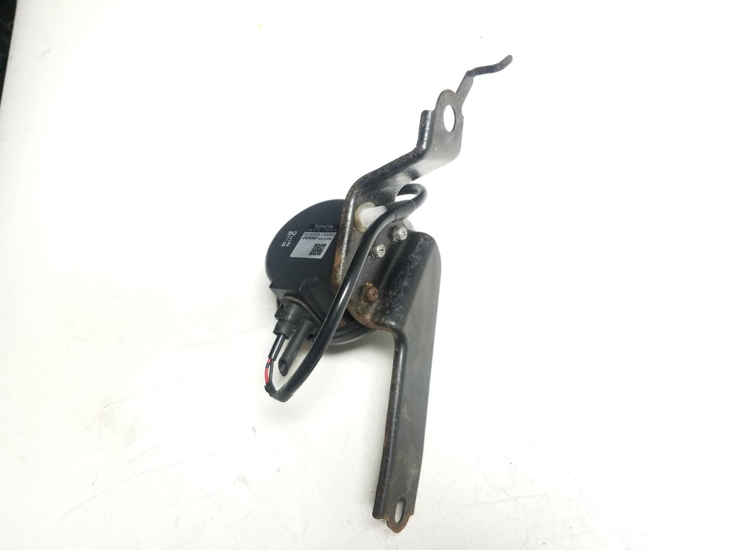 11-13 Lexus CT200h Speaker Assembly Vehicle Sound Alert 86570-76010 Oem✅