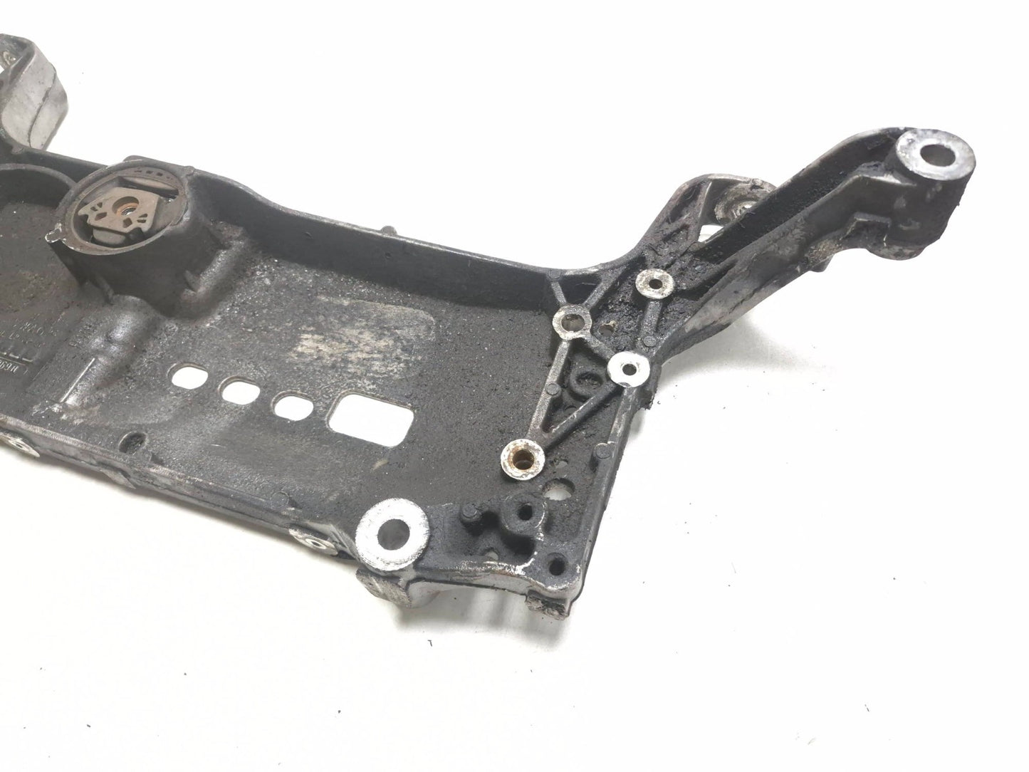 2011 Volkswagen Tiguan 2.0l Front Subframe Crossmember OEM