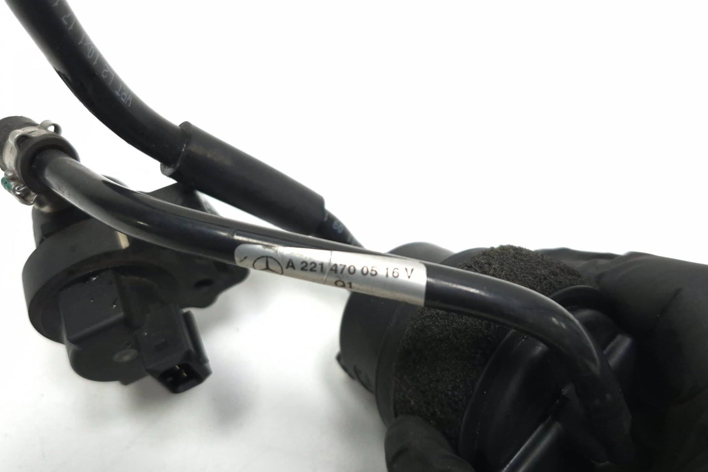 2011 Mercedes S400 W221 Fuel Vapor Evap Vent Purge Valve OEM