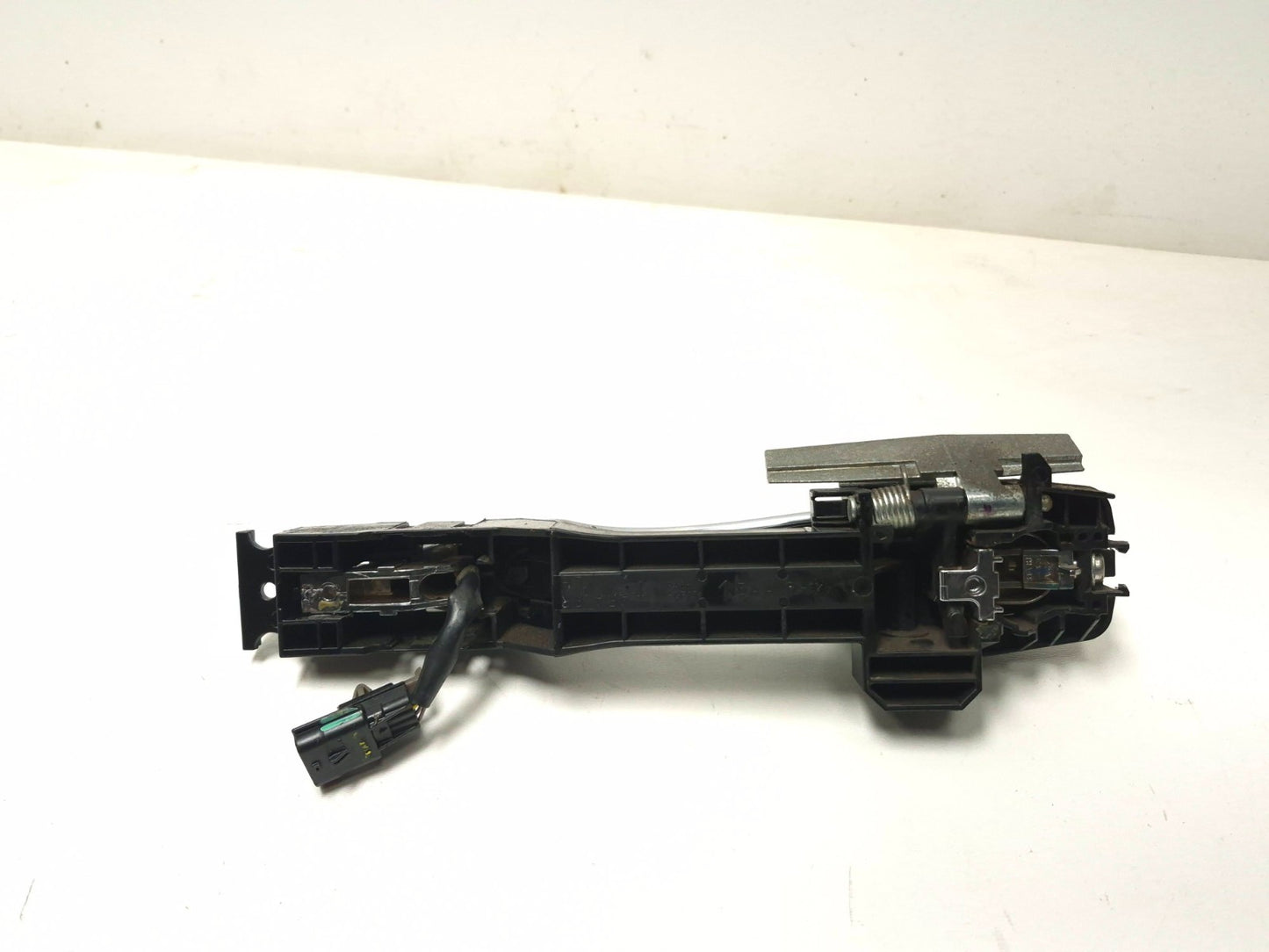 2018 Nissan Altima Front Exterior Door Handle Passenger Side Right OEM