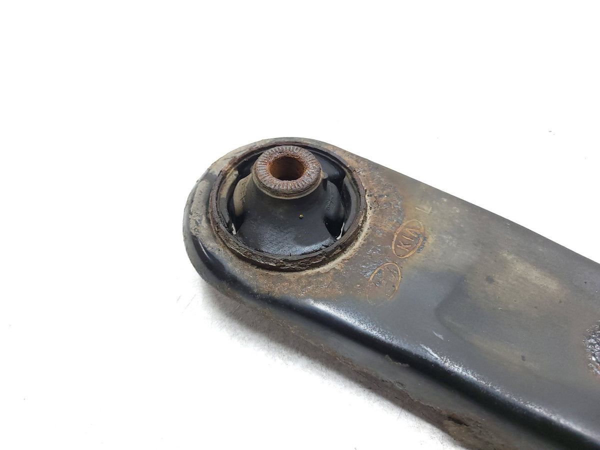 2016 Hyundai Accent Front Lower Control Arm Pair OEM 54501-1r000