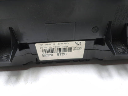 2011 Volkswagen Tiguan Instrument Cluster Speedometer Gauge OEM