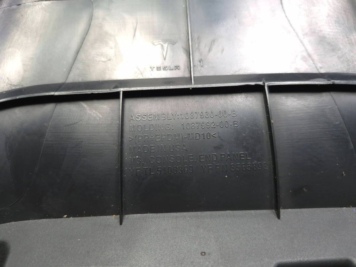 2018 Tesla Model 3 Center Console Rear Back Trim Cover 1087930-00-b OEM