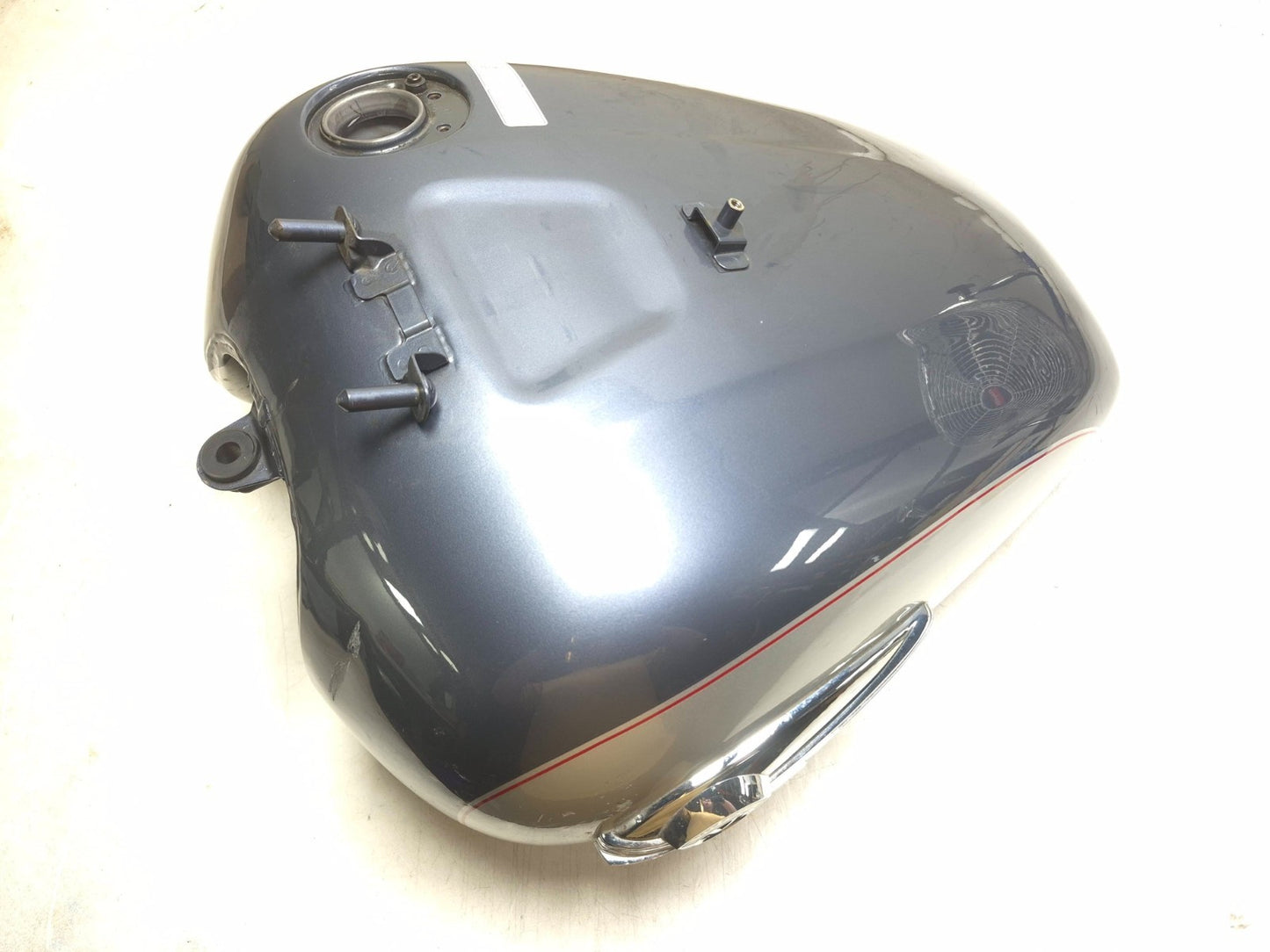 2001 Kawasaki Vulcan 1500 Vn1500 Classic Fuel Tank OEM