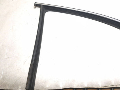 2011 Volkswagen Tiguan Front Door Weatherstrip Seal Passenger Side Rh 4pcs OEM