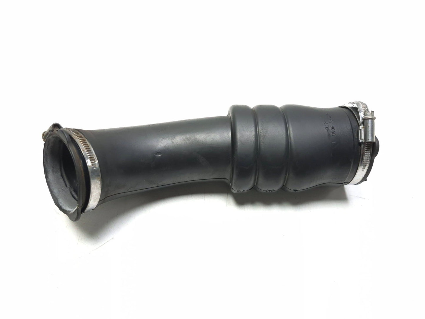 2012 Volvo C30 2.5l Air Intake Resonator Tube OEM
