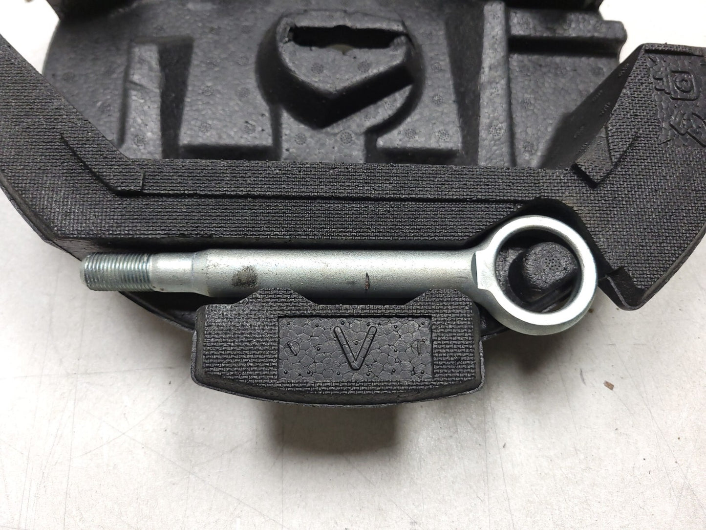 12-15 Subaru Impreza Spare Tire Tools Jack Wrench Tow Hook OEM Sedan