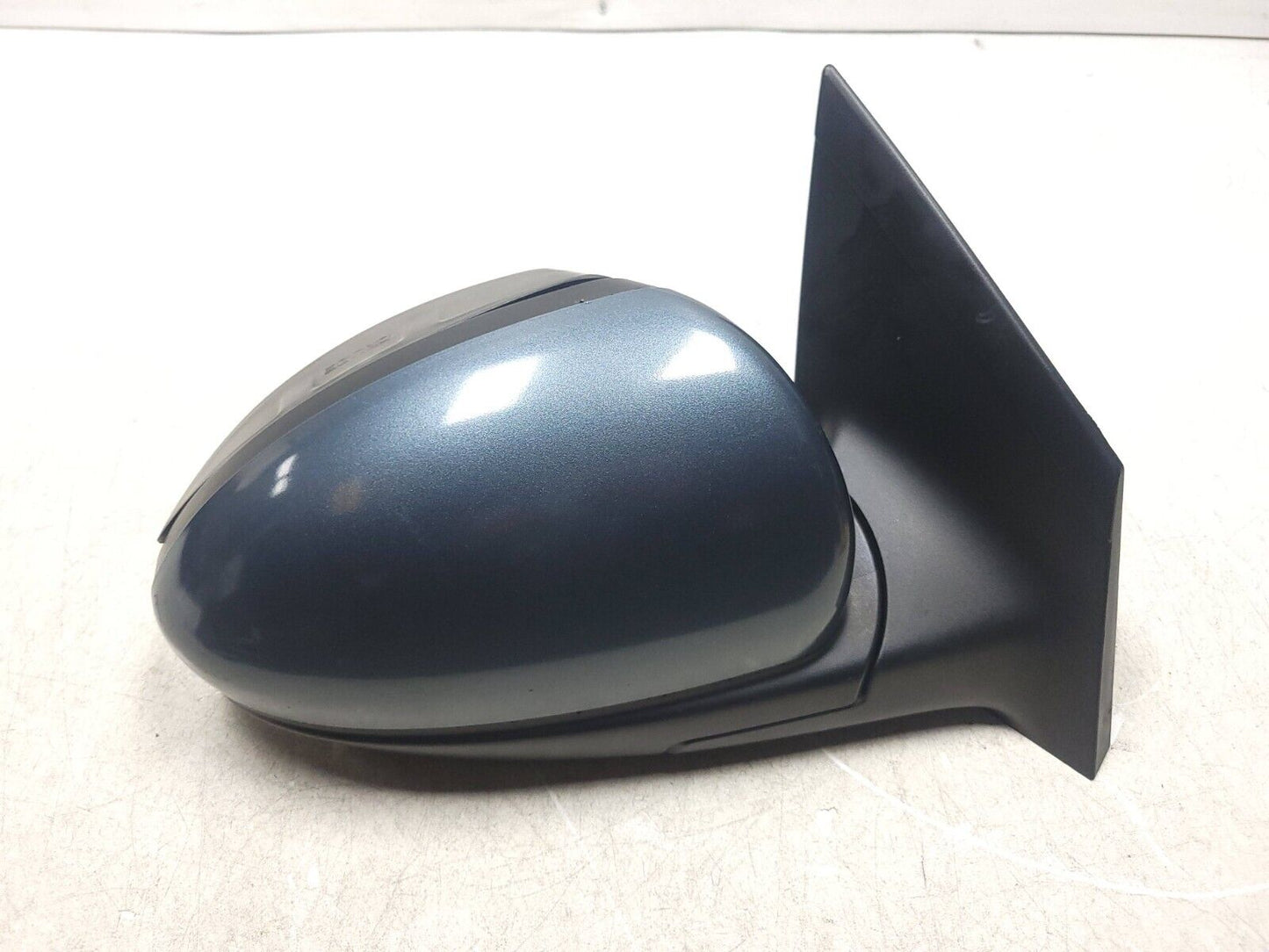 2011-2015 Chevrolet Cruze Door Mirror Passenger Right Side OEM