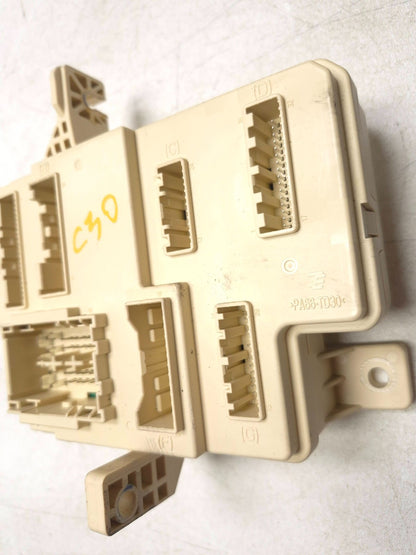 2013 Hyundai Genesis Cabin Fuse Relay Box Fusebox OEM