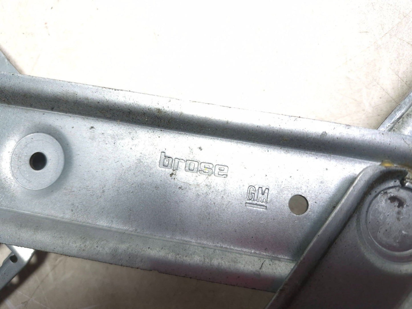 2007 Saab 9-5 Aero Front Door Window Motor Regulator Right Passenger Side OEM
