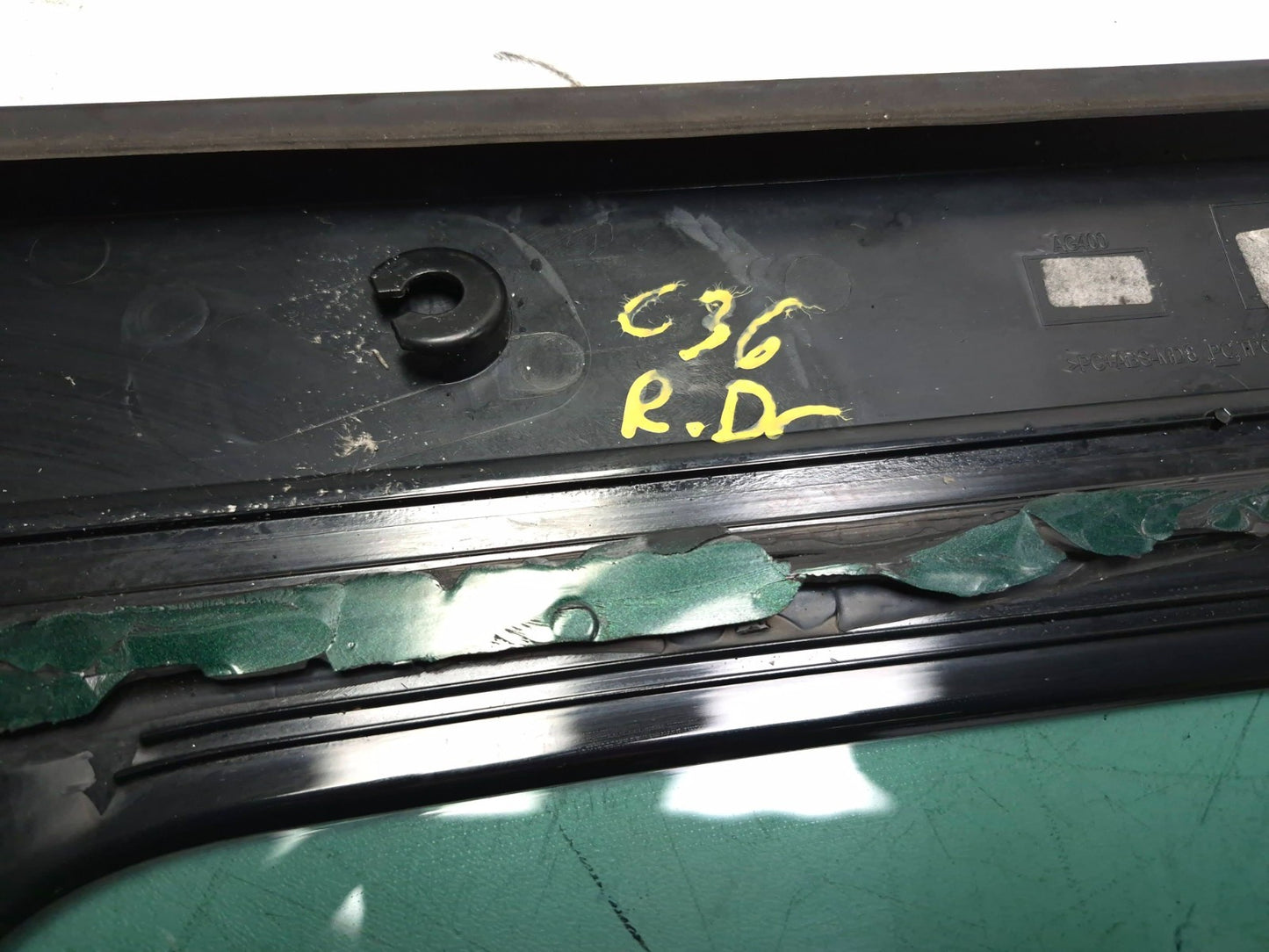 2014 Fiat 500l Door Vent Window Glass Rear Driver Side Left OEM